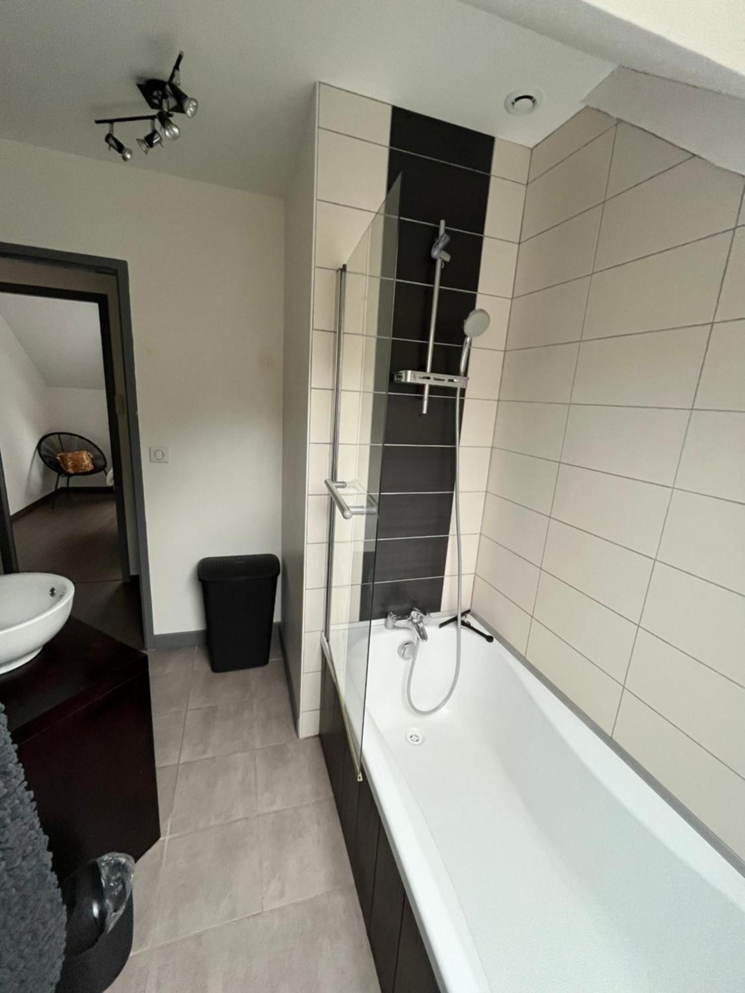 Appartement De La Laiterie Avec Petit Jardin. Eysus エクステリア 写真